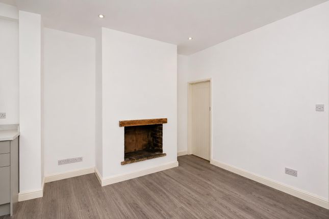 27, Roe Street, Macclesfield photo 4