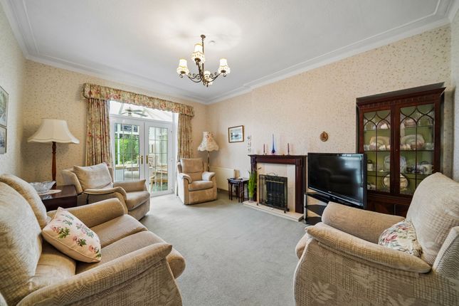 44 Atholl Drive, Glasgow photo 3