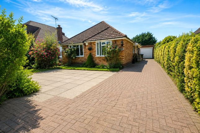 3-bed house on 55, Greenmeads, Surreywrite, £2,200/mo