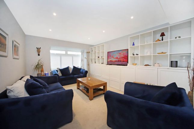 Roselyn, Manor Road, Tring photo 3