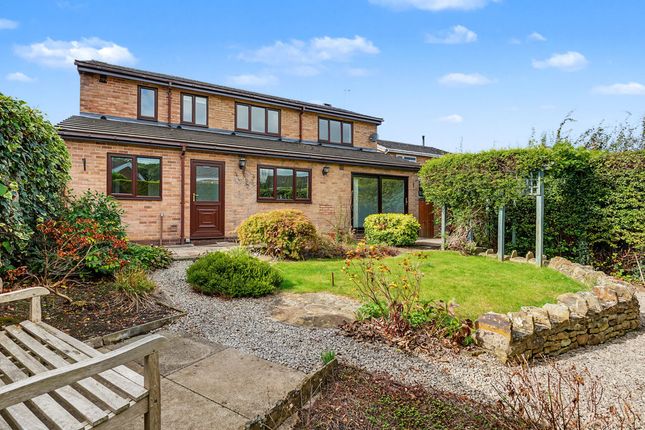 18, Caernarvon Close, Chesterfield photo 4