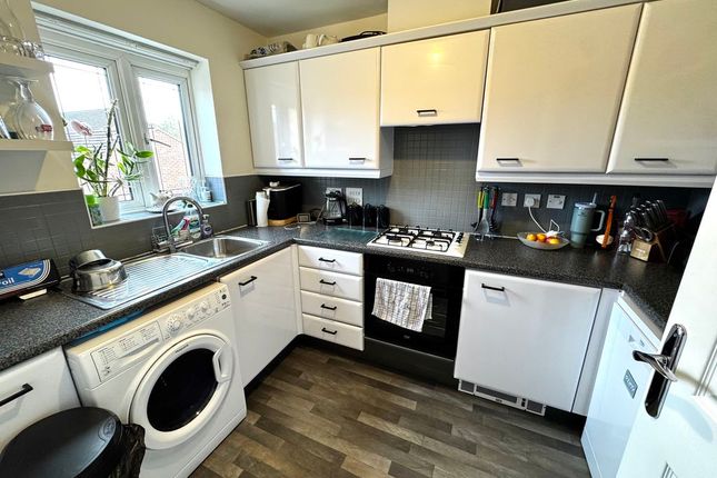 7, Petunia Close, Nuneaton photo 4