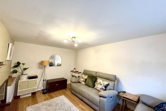 16, Kilpale Close, Caldicot photo 3