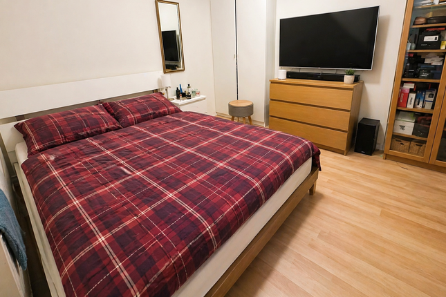 3, Aldershot Road, Guildford photo 2