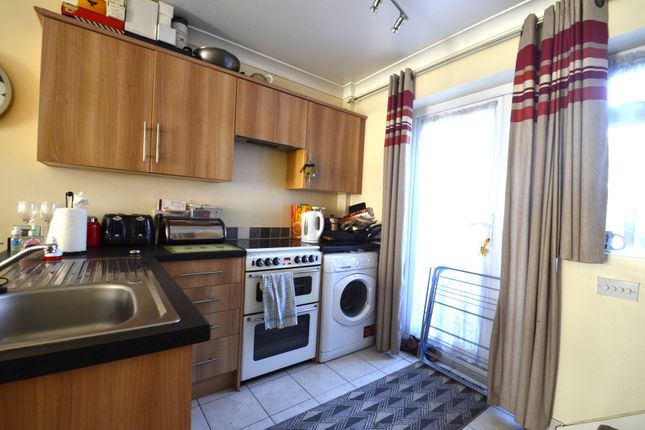 Thumbnail Flat to rent in Gloucester Crescent, Staines-Upon-Thames
