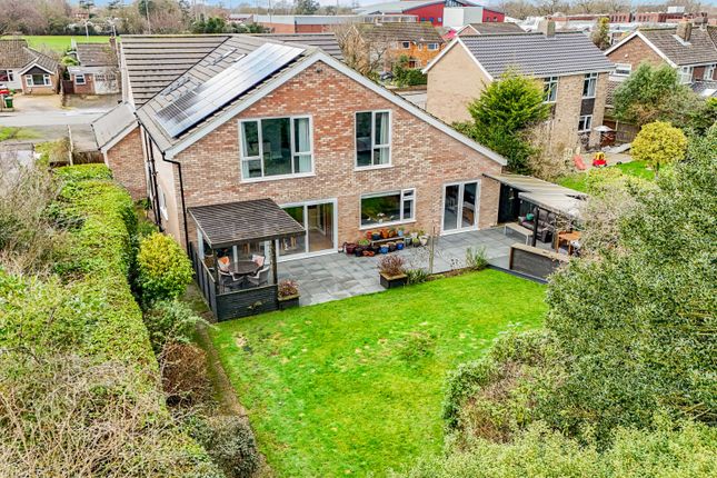 15 Spenser Avenue, North Walsham, Norfolk photo 2