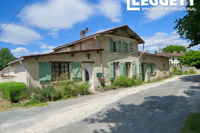 Thumbnail Villa for sale in Nantillé, Charente-Maritime, Nouvelle-Aquitaine
