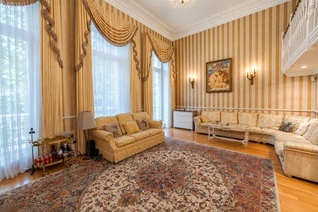Flat 4, 22, Westbourne Terrace, London photo 4