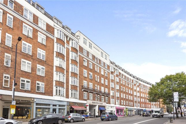 Flat for sale in Parkview Court, London