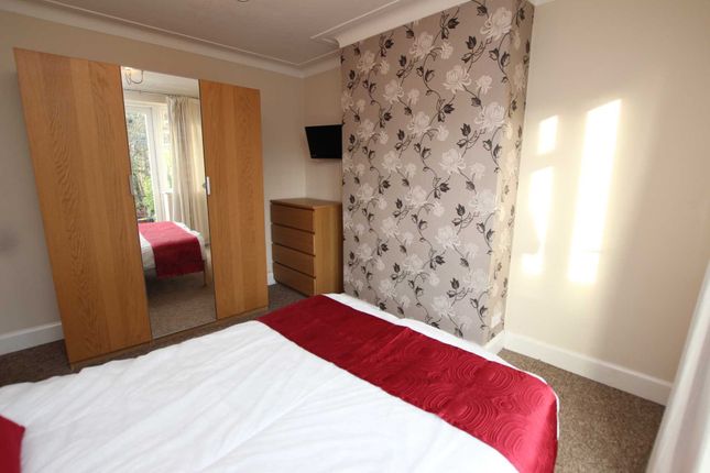 Room to rent in Chiltern Crescent, Reading