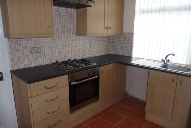 2 bed flat to rent in Marondale Avenue, Walkergate, Newcastle Upon Tyne NE6