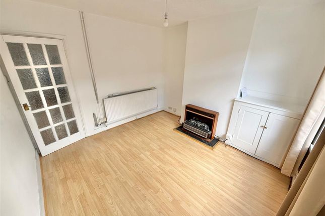 25 Hibbert Street, Luton photo 2