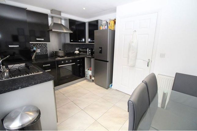 12, Iveston Avenue, Newcastle upon Tyne photo 4