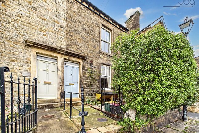 Welcome To Lindow Square