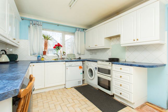 55, Fernlea Avenue, Kent photo 3
