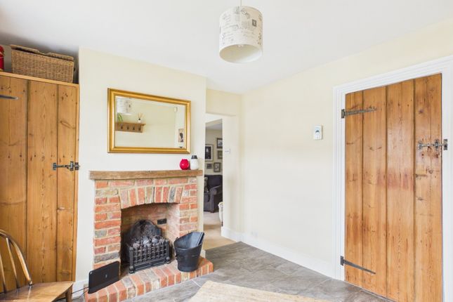 2 Virginia Cottages,, The Common, High Wycombe photo 3