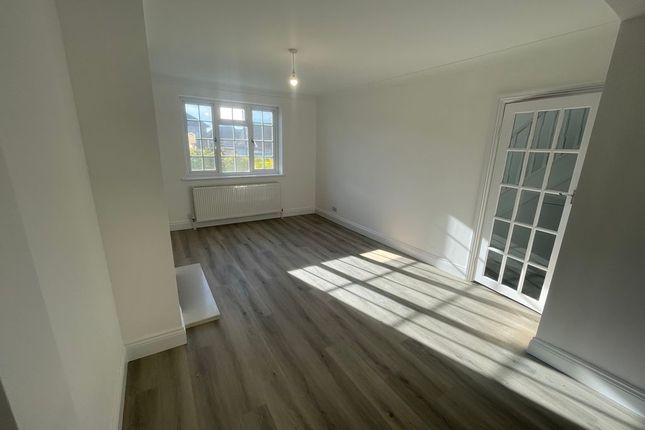104, The Broadway, Sheerness photo 5