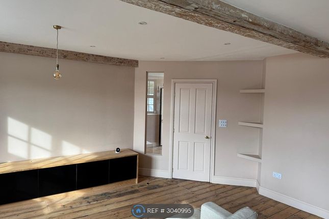 The Clock House Flat, Stafford Mill London Road Thrupp, Stroud photo 3