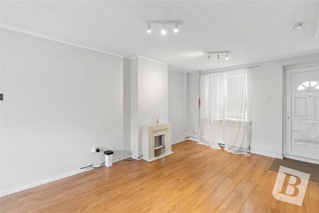 6, Clayton Close, London photo 2