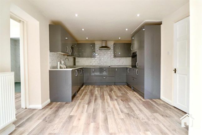 2, Millfield Close, Leicester photo 4