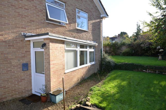 Thumbnail Maisonette to rent in Evelyn Close, Botley