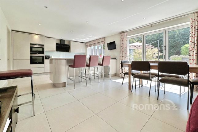 23, Harts Leap Road, Berkshire photo 4