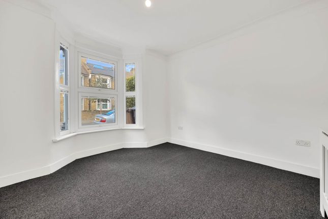 Clacton Road, London photo 4