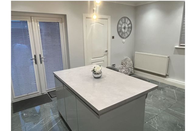 End terrace house for sale in Hunt Lane, Oldham