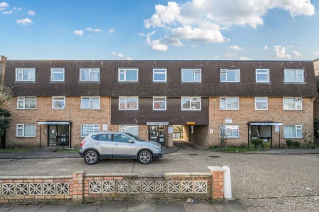 1-bed flat on 9, Jubilee Court, Harrow, £250,000