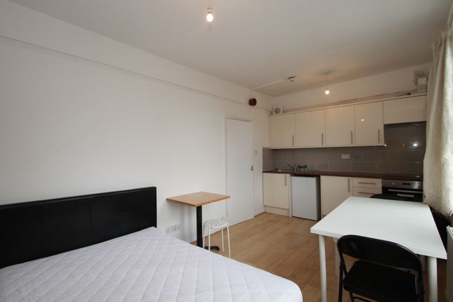 Studio 52, 284, Holloway Road, Holloway photo 2