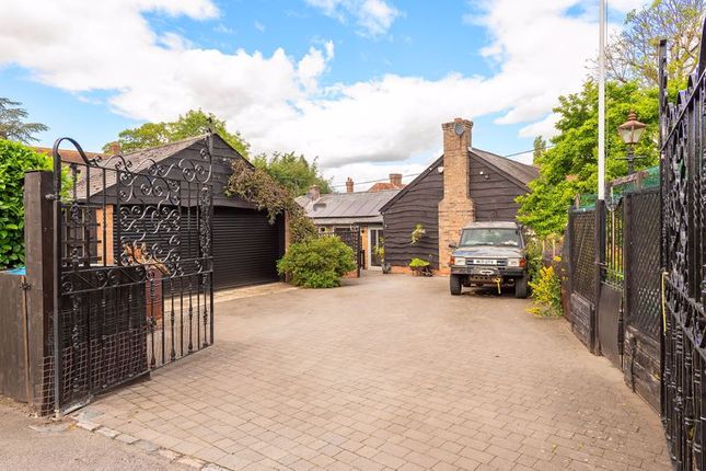 Barn conversion for sale in Drayton Beauchamp, Aylesbury HP22