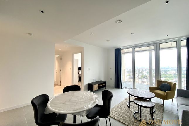 Apt 1903, Bouchon Point, London photo 3