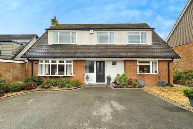 10, Quail Green, Wightwick, Wolverhampton photo 3