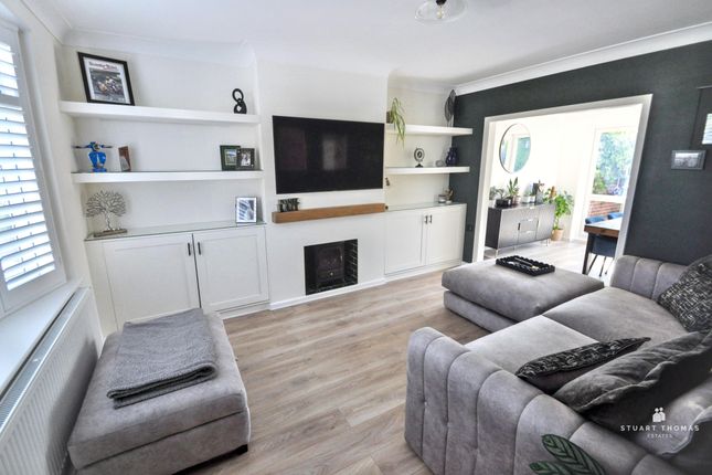 11, Oakwood Close, Benfleet photo 4