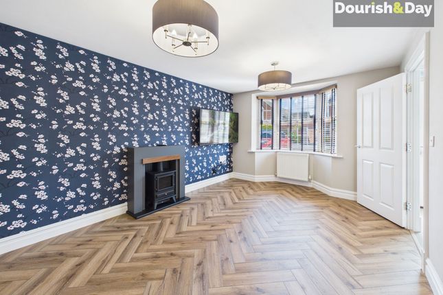 2 Alcester Row, Stafford photo 3