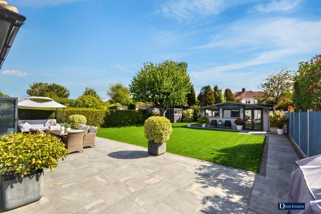 15 Haynes Road, Hornchurch photo 4