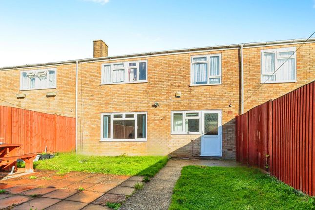 3 bed property for rent in Sycamore Way, Basingstoke, Hampshire RG23