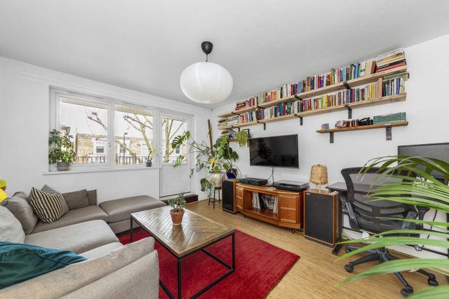 Thumbnail Flat for sale in Staveley Close, Peckham Rye, London