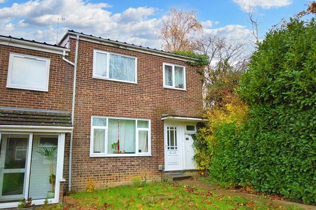 Property to rent in Avon Way, Colchester
