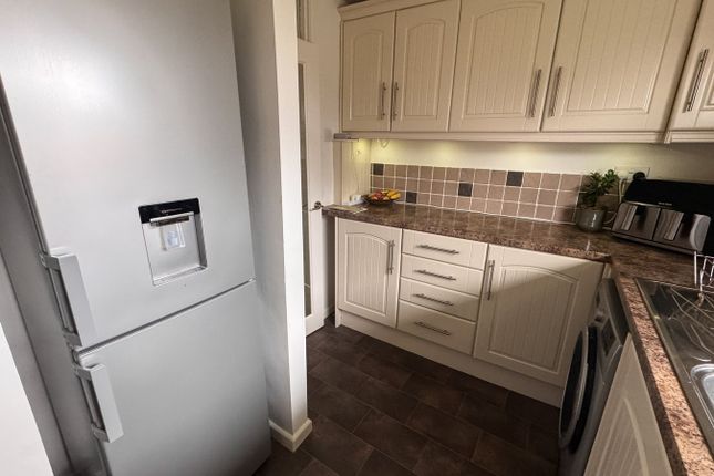 44, Selkirk Close, Wimborne photo 4