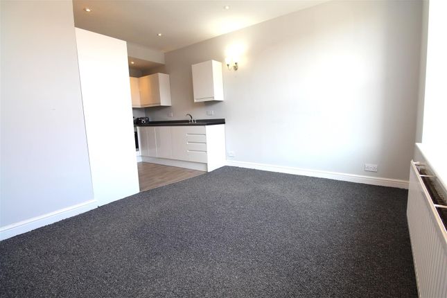 Thumbnail Flat to rent in Chorley New Road, Horwich, Bolton