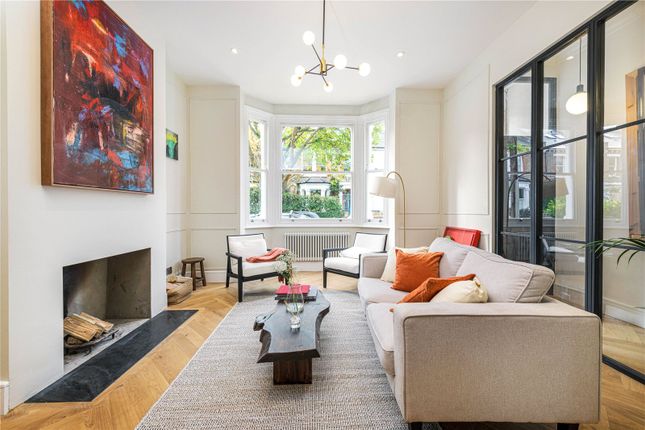 54, Santos Road, London photo 3