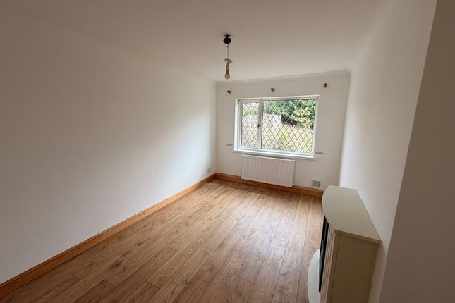 10, Hyman Walk, Pontefract photo 3