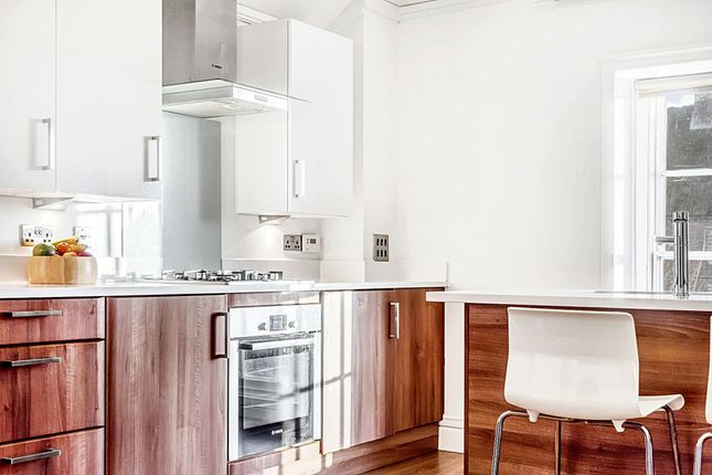 Flat 4, Regency House St. Margarets Way, Midhurst photo 4