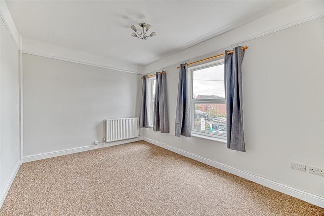 2 Reynolds Street, Warrington photo 4