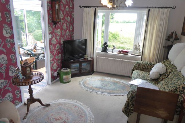 Mobile/park home for sale in Brookfield Park, Mill Lane, Old Tupton, Nr Chesterfield, Derbyshire