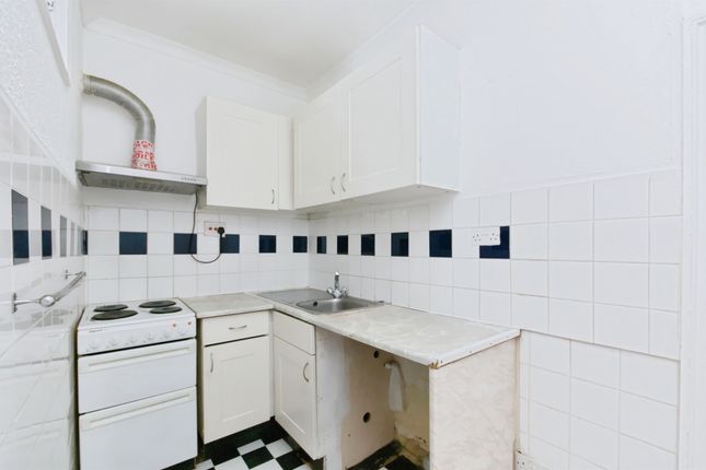 Flat 2, 19, Wickham Avenue, Bexhill-On-Sea photo 4