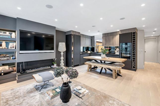 48, Little Ealing Lane, London photo 3