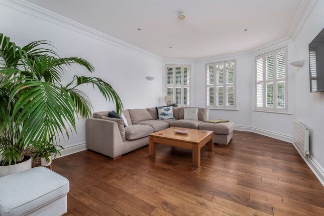 40 St. Hilarys Park, Alderley Edge photo 4