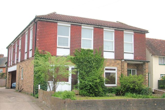 Thumbnail Flat to rent in High Street, Essex
